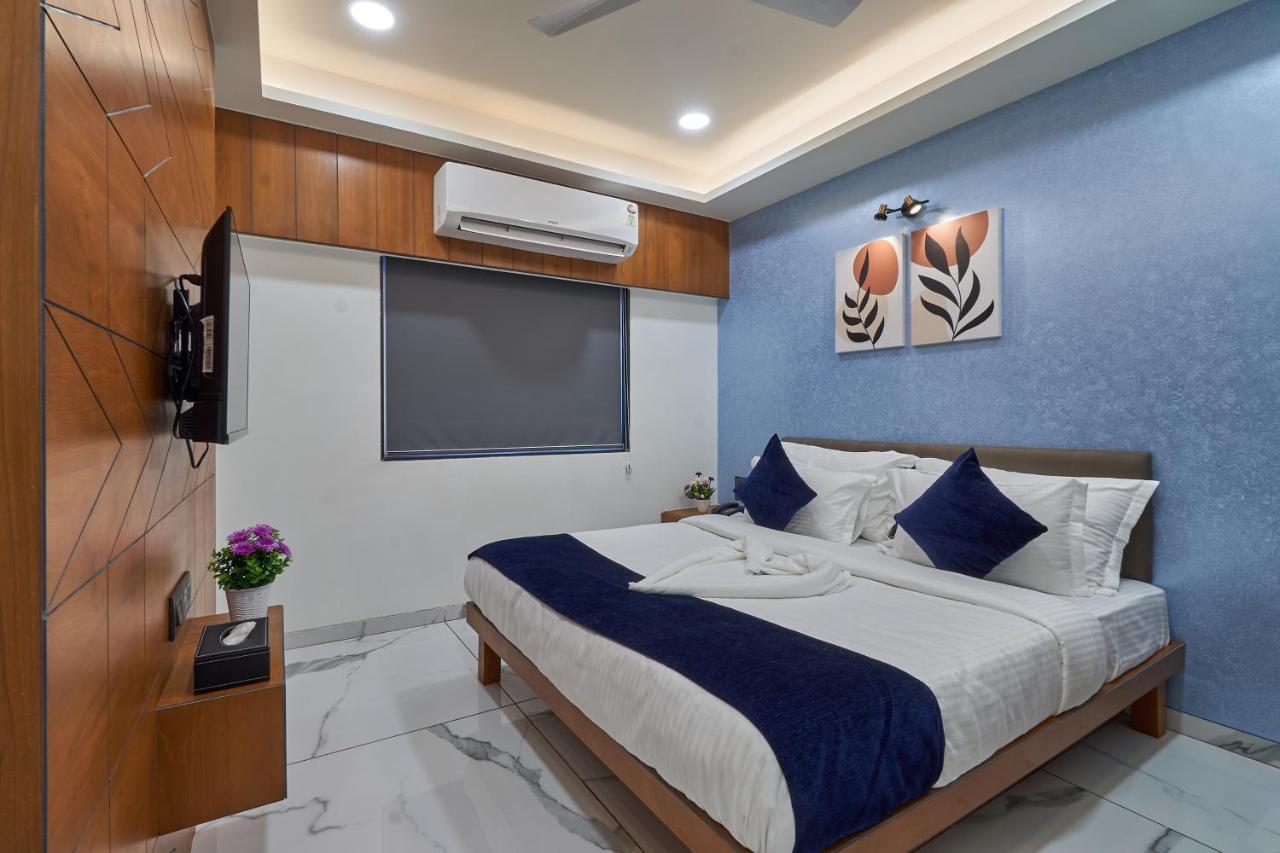 The Scenic Unity Hotel Garudeshwar Exterior photo